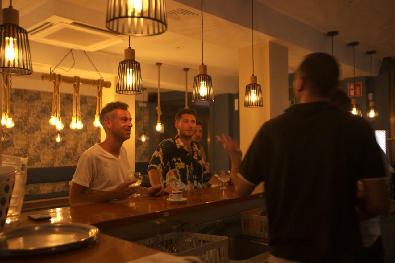 Pension Hostel Costa Brava 레스타르티트 외부 사진